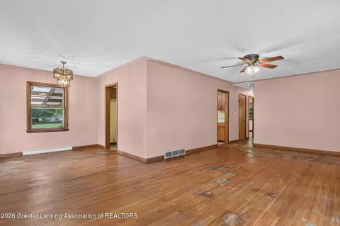 Living - 9207 W Herbison Rd, Eagle, MI 48822 photo 2 of 5