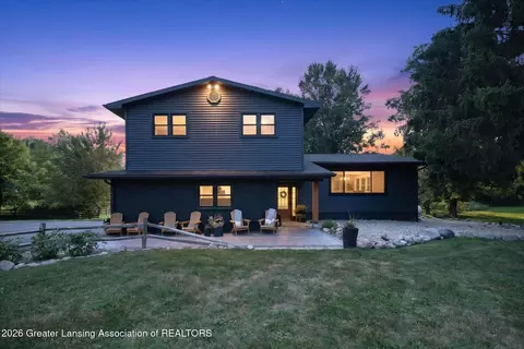 1686 S Stewart Rd, Charlotte, MI 48813