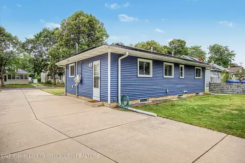 Exterior - 427 Bates, Jackson, MI 49202 photo 2 of 6