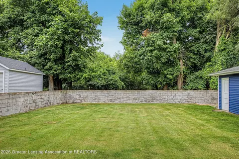 Exterior - 427 Bates, Jackson, MI 49202 photo 6 of 6