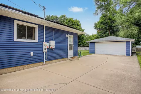 Other - 427 Bates, Jackson, MI 49202 photo 11 of 12