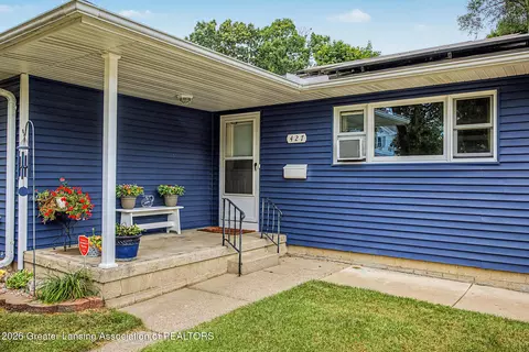 Exterior - 427 Bates, Jackson, MI 49202 photo 1 of 6