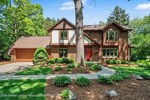 1140 Blanchette Dr, East Lansing, MI 48823