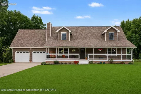 7450 Crowley Ln, Eaton Rapids, MI 48827