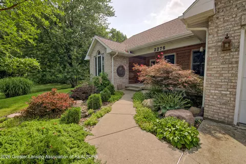 2276 White Pine Dr, Williamston, MI 48895