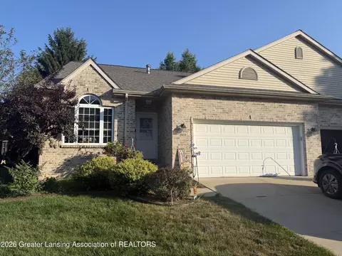 2928 Marfitt Rd, East Lansing, MI 48823