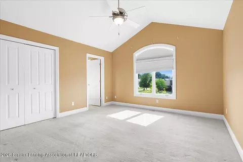 Bedroom - 12935 Paradise Dr, Dewitt, MI 48820 photo 1 of 8