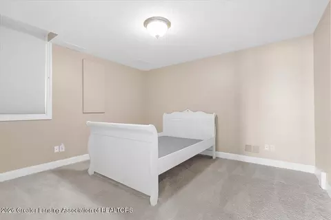 Bedroom - 12935 Paradise Dr, Dewitt, MI 48820 photo 8 of 8