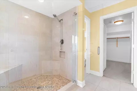 Bath - 12935 Paradise Dr, Dewitt, MI 48820 photo 5 of 9