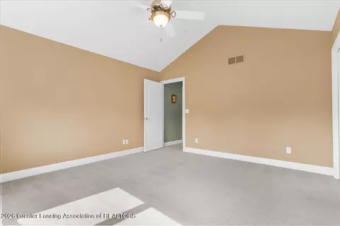 Bedroom - 12935 Paradise Dr, Dewitt, MI 48820 photo 2 of 8