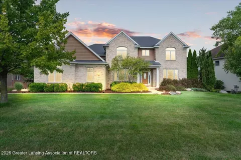 Exterior - 12935 Paradise Dr, Dewitt, MI 48820 photo 12 of 12