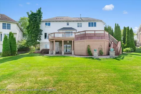Exterior - 12935 Paradise Dr, Dewitt, MI 48820 photo 3 of 12