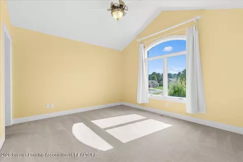 Bedroom - 12935 Paradise Dr, Dewitt, MI 48820 photo 6 of 8