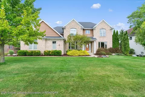 Exterior - 12935 Paradise Dr, Dewitt, MI 48820 photo 1 of 12