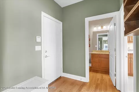 Entry Way - 12935 Paradise Dr, Dewitt, MI 48820 photo 3 of 5
