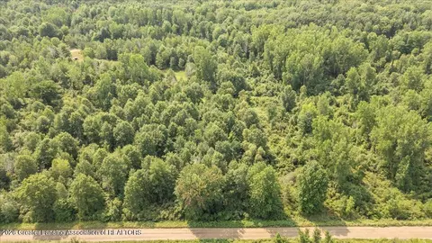 0 E Garfield Rd, Ashley, MI 48806 photo 11