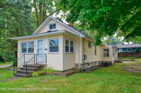 646 N Hagadorn Rd, East Lansing, MI 48823