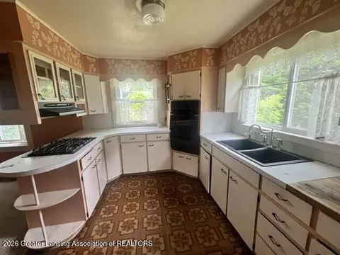 Kitchen - 525 E Middle St, Williamston, MI 48895 photo 1 of 1