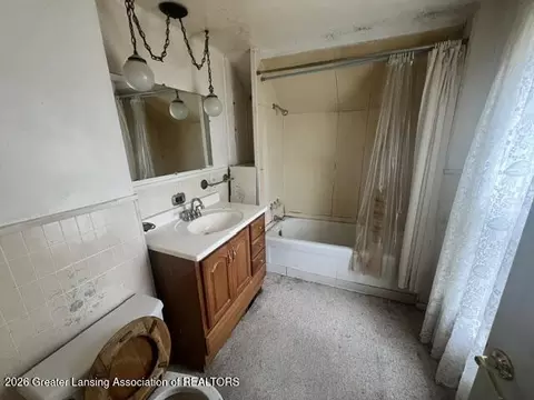 Bath - 525 E Middle St, Williamston, MI 48895 photo 1 of 1