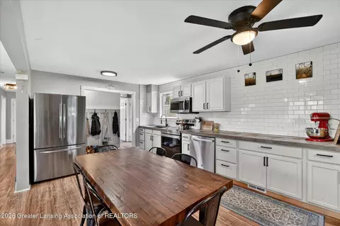 Kitchen - 511 E Tyrrell Rd, Morrice, MI 48857 photo 3 of 3