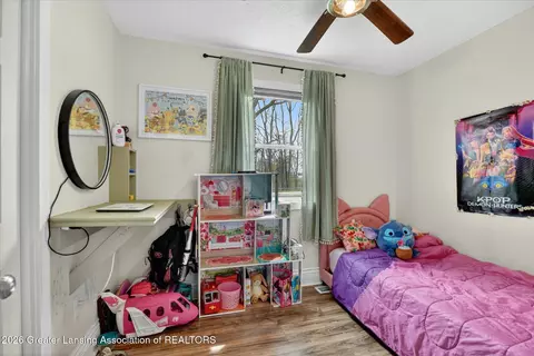 Bedroom - 511 E Tyrrell Rd, Morrice, MI 48857 photo 3 of 4