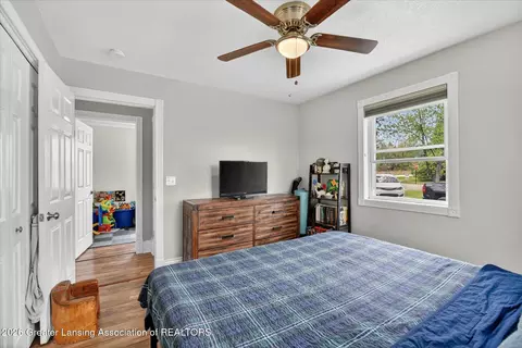 Bedroom - 511 E Tyrrell Rd, Morrice, MI 48857 photo 2 of 4
