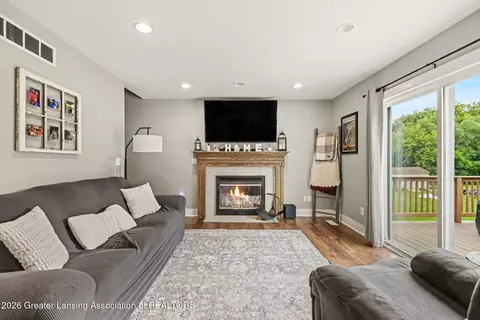 Living - 708 W Windward Way, Perry, MI 48872 photo 1 of 2