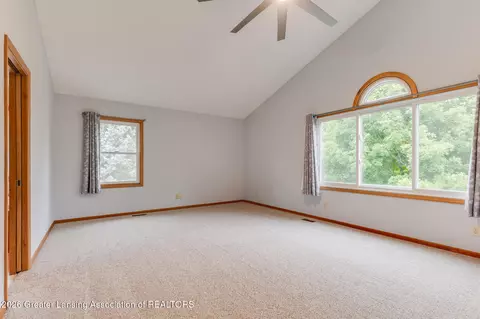 Bedroom - 4115 W Howe Rd, Dewitt, MI 48820 photo 7 of 10