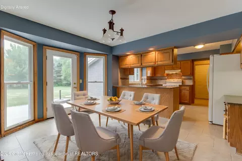 Dining - 4115 W Howe Rd, Dewitt, MI 48820 photo 1 of 1