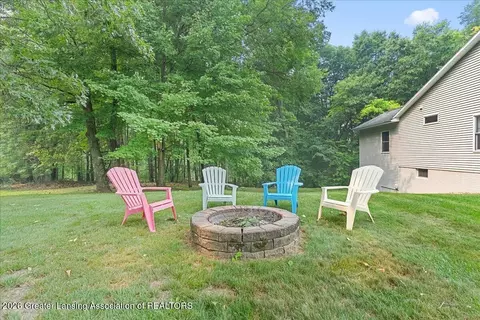 Exterior - 10222 Red Bud Dr, Haslett, MI 48840 photo 6 of 11