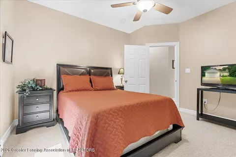 Bedroom - 10222 Red Bud Dr, Haslett, MI 48840 photo 4 of 6