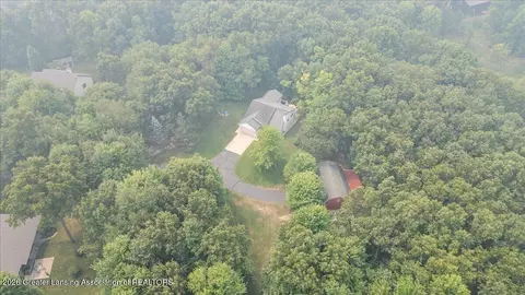 View/Area - 10222 Red Bud Dr, Haslett, MI 48840 photo 4 of 10