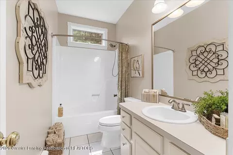 Bath - 10222 Red Bud Dr, Haslett, MI 48840 photo 2 of 2