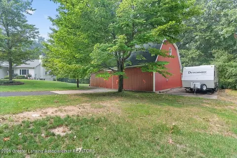 Exterior - 10222 Red Bud Dr, Haslett, MI 48840 photo 5 of 11