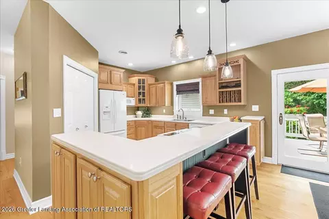 Kitchen - 10222 Red Bud Dr, Haslett, MI 48840 photo 1 of 6