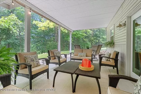 Exterior - 10222 Red Bud Dr, Haslett, MI 48840 photo 10 of 11