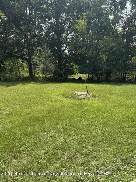 13275 Webster Rd, Bath, MI 48808 photo 4