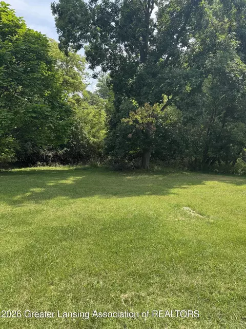 13275 Webster Rd, Bath, MI 48808 photo 5