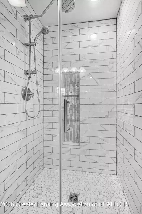 Bath - 5521 Jessael Dr, Bath, MI 48808 photo 3 of 4