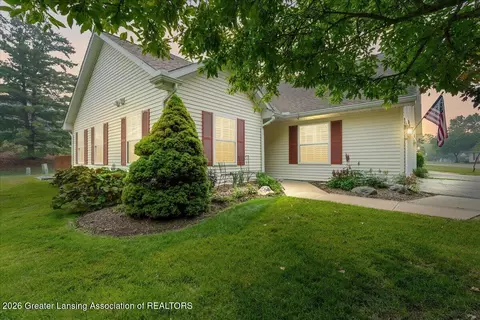 880 Lenna Keith Cir, East Lansing, MI 48823