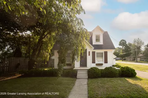 302 Wilson St, Dewitt, MI 48820 photo 2