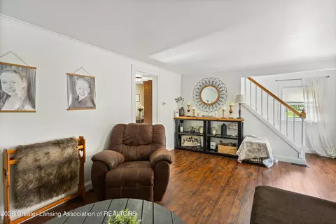 Entry Way - 302 Wilson St, Dewitt, MI 48820 photo 3 of 5