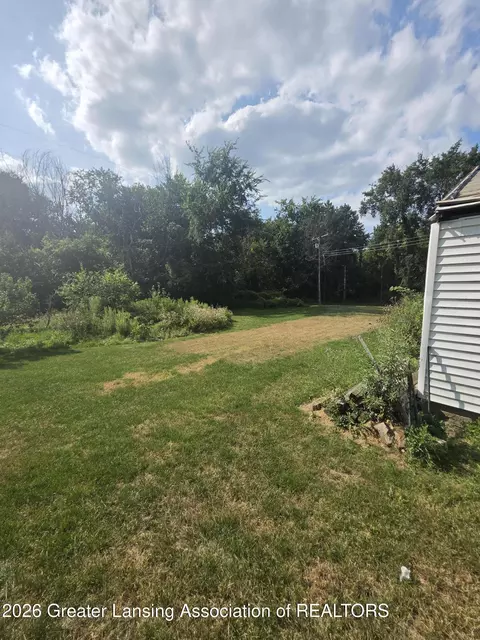 Exterior - 8563 Benton Rd, Grand Ledge, MI 48837 photo 3 of 3