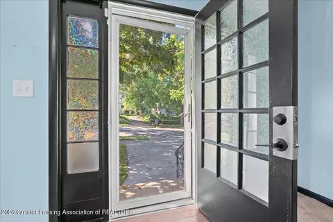 Entry Way - 617 Irvington Ave, Lansing, MI 48910 photo 1 of 4
