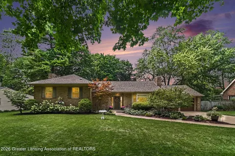 4591 Nakoma Dr, Okemos, MI 48864