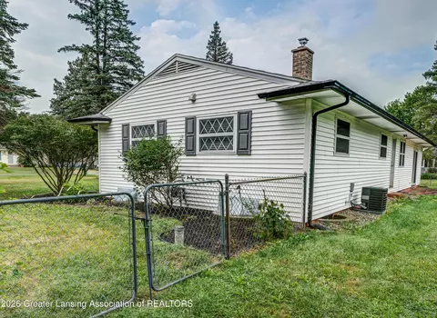 Exterior - 1101 Northcrest Rd, Lansing, MI 48906 photo 2 of 2