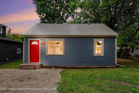 1120 Meadowlawn Ave, Lansing, MI 48906