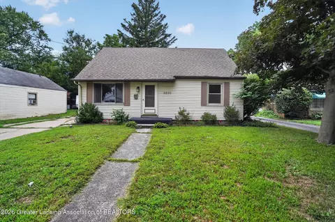 3230 Stabler St, Lansing, MI 48910