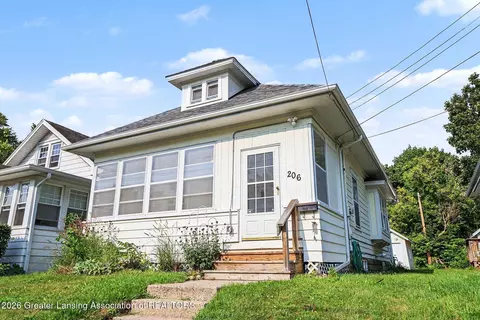 206 S Magnolia Ave, Lansing, MI 48912