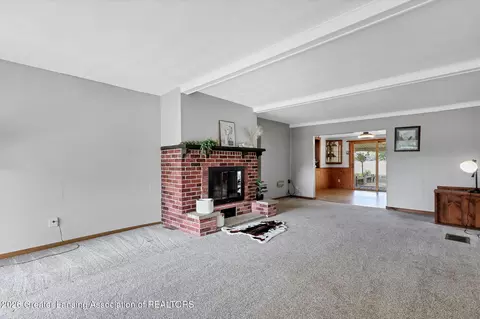 Living - 1189 E Maple Rapids Rd, Saint Johns, MI 48879 photo 2 of 3